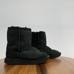 Little Kids Ugg Classic Short II Black Shearling Lined Comfort Boots Size 12 C‎